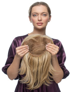 Nowe półperuki i&nbsp;toppery